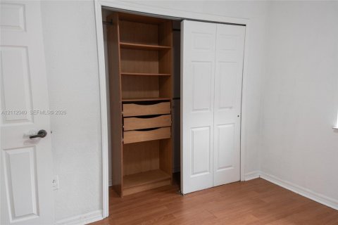 Villa ou maison à vendre à Miami Gardens, Floride: 4 chambres, 155.43 m2 № 2431966 - photo 14