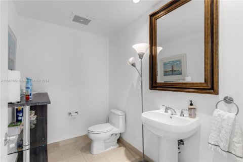 Купить кондоминиум в Майами, Флорида 1 спальня, 91.23м2, № 2014791 - фото 11