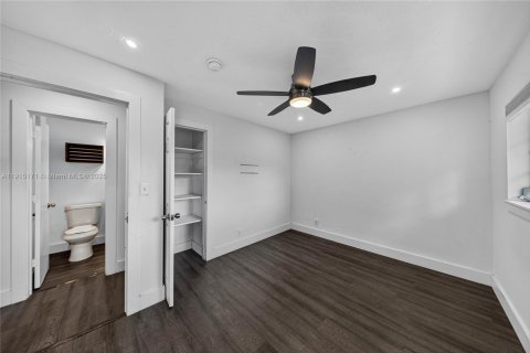 Condo in Fort Lauderdale, Florida, 2 bedrooms  № 1973647 - photo 21