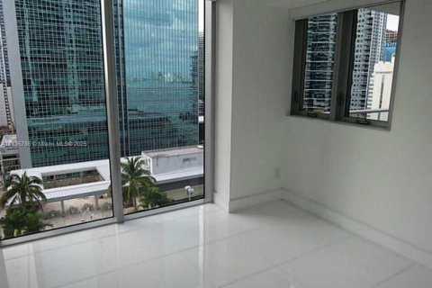 Condo in Miami, Florida, 2 bedrooms  № 1888779 - photo 11