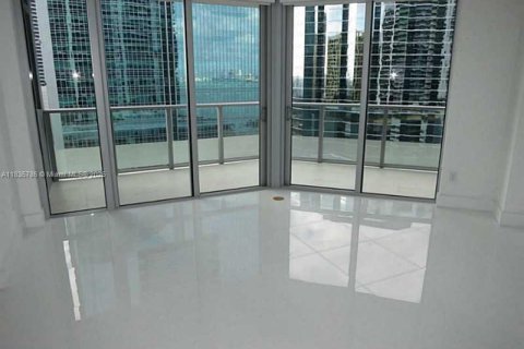 Condo in Miami, Florida, 2 bedrooms  № 1888779 - photo 3