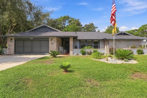 House in Homosassa, Florida 3 bedrooms, 203.64 sq.m. № 2367033