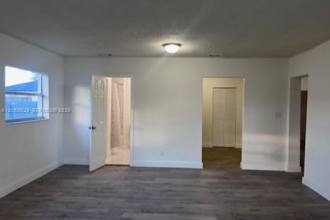 Casa en venta en Miami, Florida, 3 dormitorios, 154.12 m2 № 2261521 - foto 10