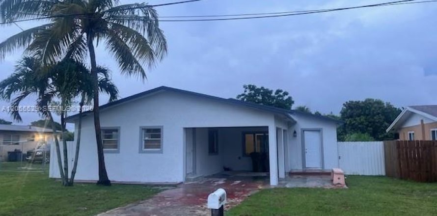 Casa en Miami, Florida 3 dormitorios, 154.12 m2 № 2261521