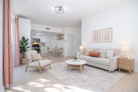 Купить таунхаус в Майами, Флорида 2 спальни, 111.48м2, № 2062499 - фото 2