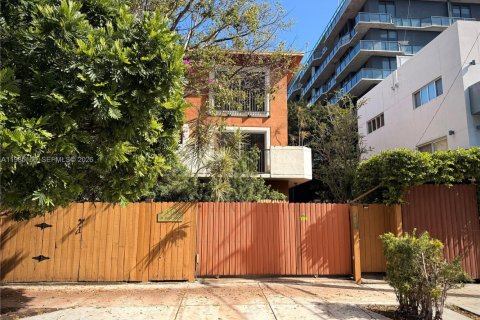 Купить таунхаус в Майами, Флорида 2 спальни, 111.48м2, № 2062499 - фото 12