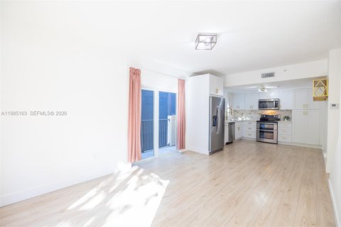 Купить таунхаус в Майами, Флорида 2 спальни, 111.48м2, № 2062499 - фото 13