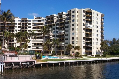 Copropriété à vendre à Pompano Beach, Floride: 2 chambres, 138.42 m2 № 1216420 - photo 1