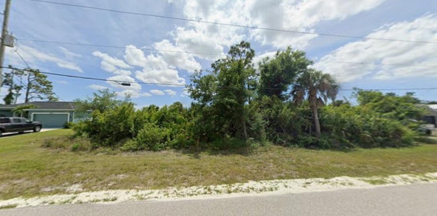 Land in Port Charlotte, Florida № 2228432