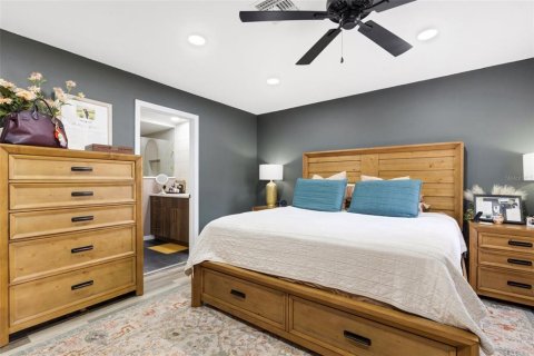Купить виллу или дом в Уинтер-Хейвен, Флорида 9 комнат, 141.58м2, № 2207524 - фото 18