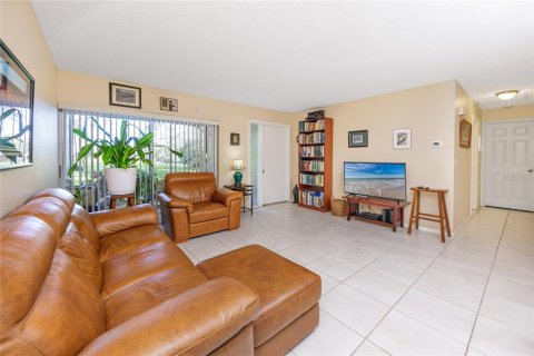 Condominio en venta en Palm Harbor, Florida, 2 dormitorios, 85.28 m2 № 1426064 - foto 7