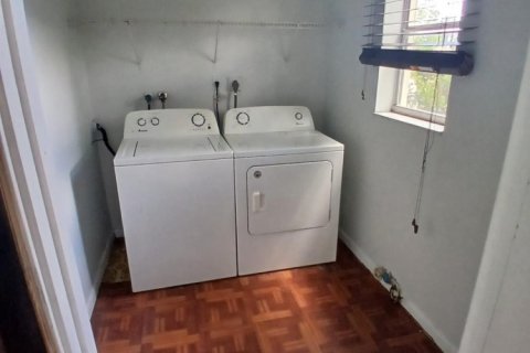 Appartement à louer à Coral Springs, Floride: 2 chambres, 99.87 m2 № 1208010 - photo 1