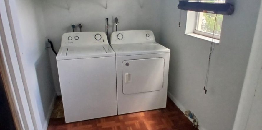 Appartement à Coral Springs, Floride 2 chambres, 99.87 m2 № 1208010
