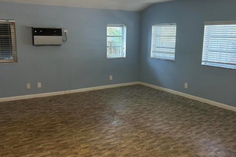 House in Fort Lauderdale, Florida 3 bedrooms, 175.03 sq.m. № 2187953 - photo 12