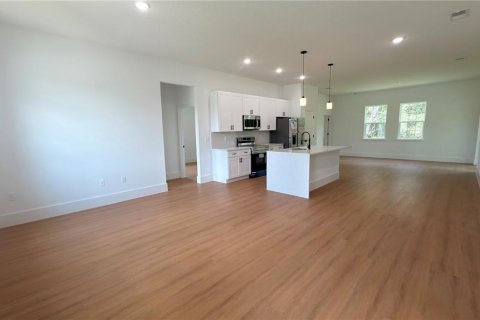 Villa ou maison à louer à Ocala, Floride: 4 chambres, 176.14 m2 № 2406438 - photo 3