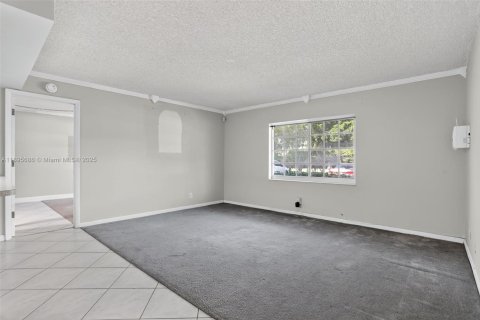 Condominio en venta en Deerfield Beach, Florida, 2 dormitorios, 85.47 m2 № 1948913 - foto 20