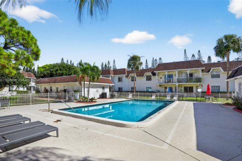 Condominio en venta en Deerfield Beach, Florida, 2 dormitorios, 85.47 m2 № 1948913 - foto 2