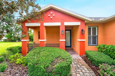 Villa ou maison à vendre à Poinciana, Floride: 2 chambres, 143.81 m2 № 2403514 - photo 5