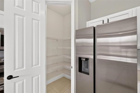 Villa ou maison à vendre à Poinciana, Floride: 2 chambres, 143.81 m2 № 2403514 - photo 22