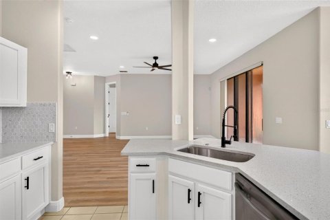 Villa ou maison à vendre à Poinciana, Floride: 2 chambres, 143.81 m2 № 2403514 - photo 26
