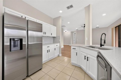 Villa ou maison à vendre à Poinciana, Floride: 2 chambres, 143.81 m2 № 2403514 - photo 25