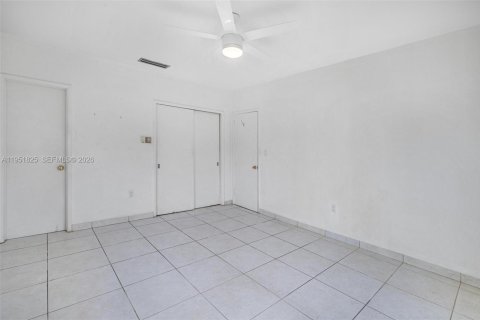 Купить виллу или дом в Серфсайд, Флорида 3 спальни, 156.82м2, № 2008550 - фото 18