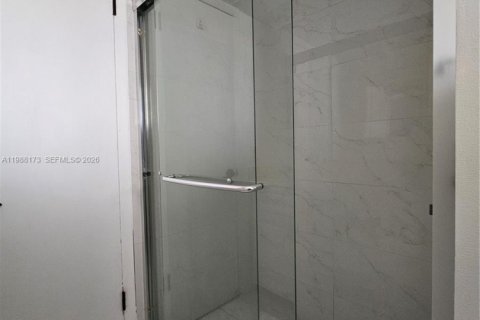 Купить кондоминиум в Майами, Флорида 2 спальни, 96.25м2, № 2049033 - фото 4