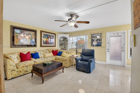 Copropriété à louer à Delray Beach, Floride: 2 chambres, 81.75 m2 № 2074431 - photo 2