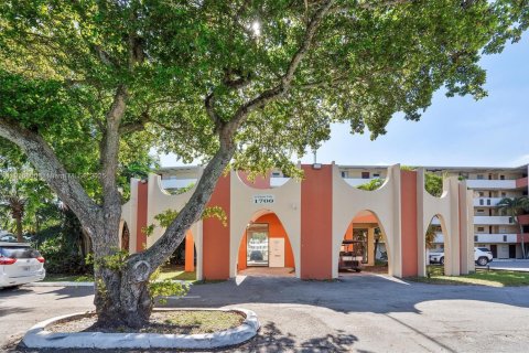 Copropriété à louer à Miami, Floride: 2 chambres, 164.44 m2 № 1972791 - photo 1