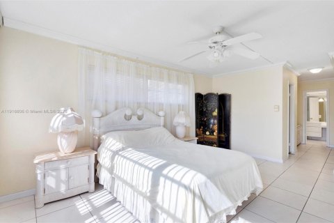 Copropriété à louer à Miami, Floride: 2 chambres, 164.44 m2 № 1972791 - photo 20