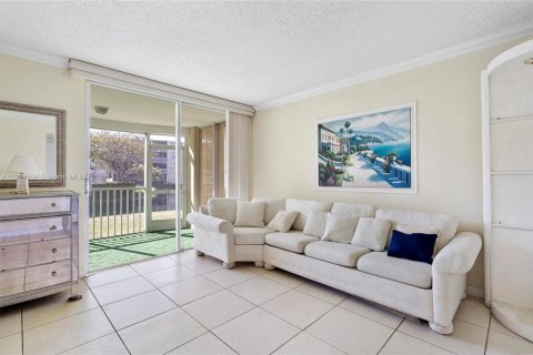 Copropriété à louer à Miami, Floride: 2 chambres, 164.44 m2 № 1972791 - photo 13