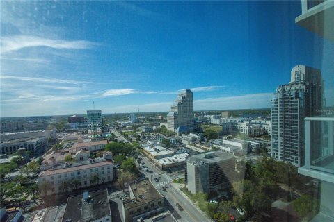 Condo in Orlando, Florida, 2 bedrooms  № 1531782 - photo 2