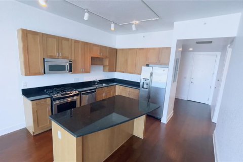 Condominio en alquiler en Orlando, Florida, 2 dormitorios, 117.52 m2 № 1531782 - foto 9