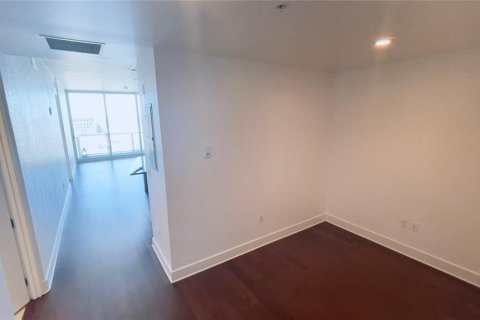 Condo in Orlando, Florida, 2 bedrooms  № 1531782 - photo 3