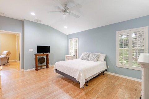 House in Tavares, Florida 3 bedrooms, 167.22 sq.m. № 2228209 - photo 28