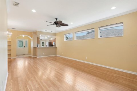 House in Tavares, Florida 3 bedrooms, 167.22 sq.m. № 2228209 - photo 16