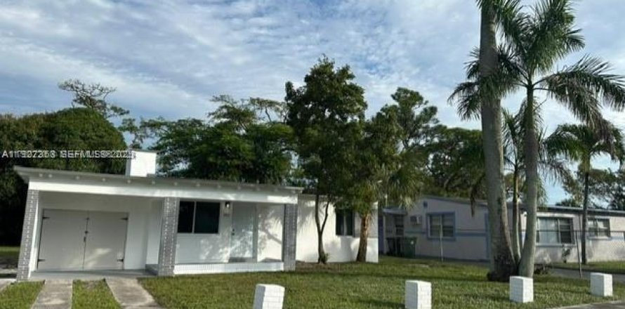 Дом в Форт-Лодердейл, Флорида 2 спальни, 69.12м2 № 1986260