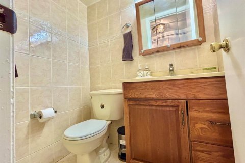 Купить кондоминиум в Дирфилд-Бич, Флорида 3 комнаты, 65.03м2, № 2175753 - фото 14