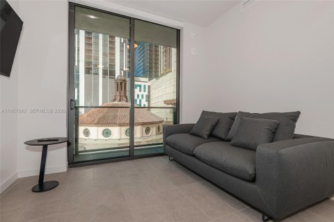 Condominio en alquiler en Miami, Florida, 1 dormitorio № 2011682 - foto 3