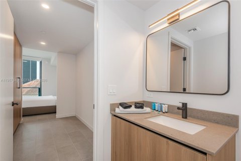 Condominio en alquiler en Miami, Florida, 1 dormitorio № 2011682 - foto 20