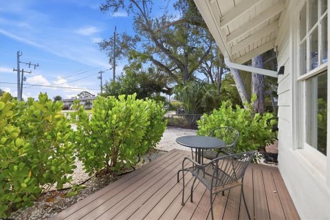 Casa en venta en Sarasota, Florida, 2 dormitorios, 132.48 m2 № 2383521 - foto 4