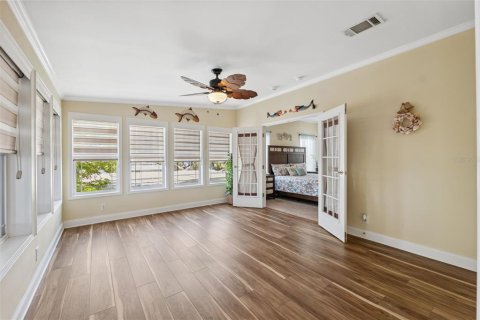 House in Hudson, Florida 3 bedrooms, 177.26 sq.m. № 1808225 - photo 24