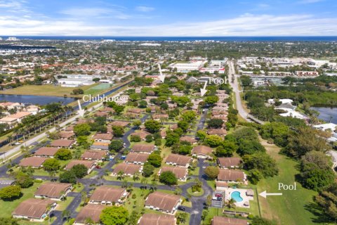 Condominio en venta en Boynton Beach, Florida, 2 dormitorios, 103.49 m2 № 1118727 - foto 1