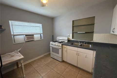 Apartamento en alquiler en Largo, Florida, 2 dormitorios, 71.53 m2 № 2203887 - foto 4