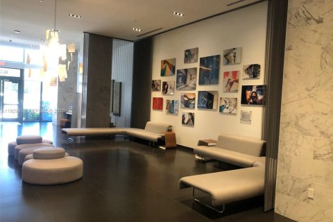 Condominio en alquiler en Miami, Florida, 54.63 m2 № 1989370 - foto 18