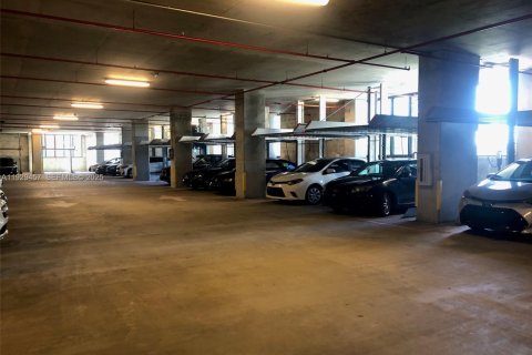 Condominio en alquiler en Miami, Florida, 54.63 m2 № 1989370 - foto 20