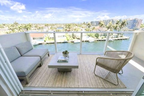 Квартира в Помпано-Бич, Флорида 2 спальни, 92.34м2 № 2024798