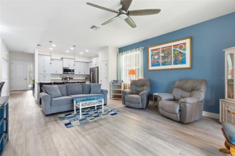 Townhouse in Palmetto, Florida 2 bedrooms, 180.32 sq.m. № 2214749 - photo 9
