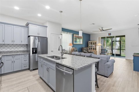 Townhouse in Palmetto, Florida 2 bedrooms, 180.32 sq.m. № 2214749 - photo 4