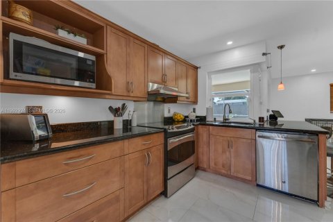 Casa en venta en Margate, Florida, 3 dormitorios, 146.97 m2 № 2056722 - foto 13